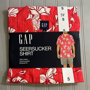 GAP Short Sleeve Floral Seersucker Button Down Shirt Mens Small Red White NWT